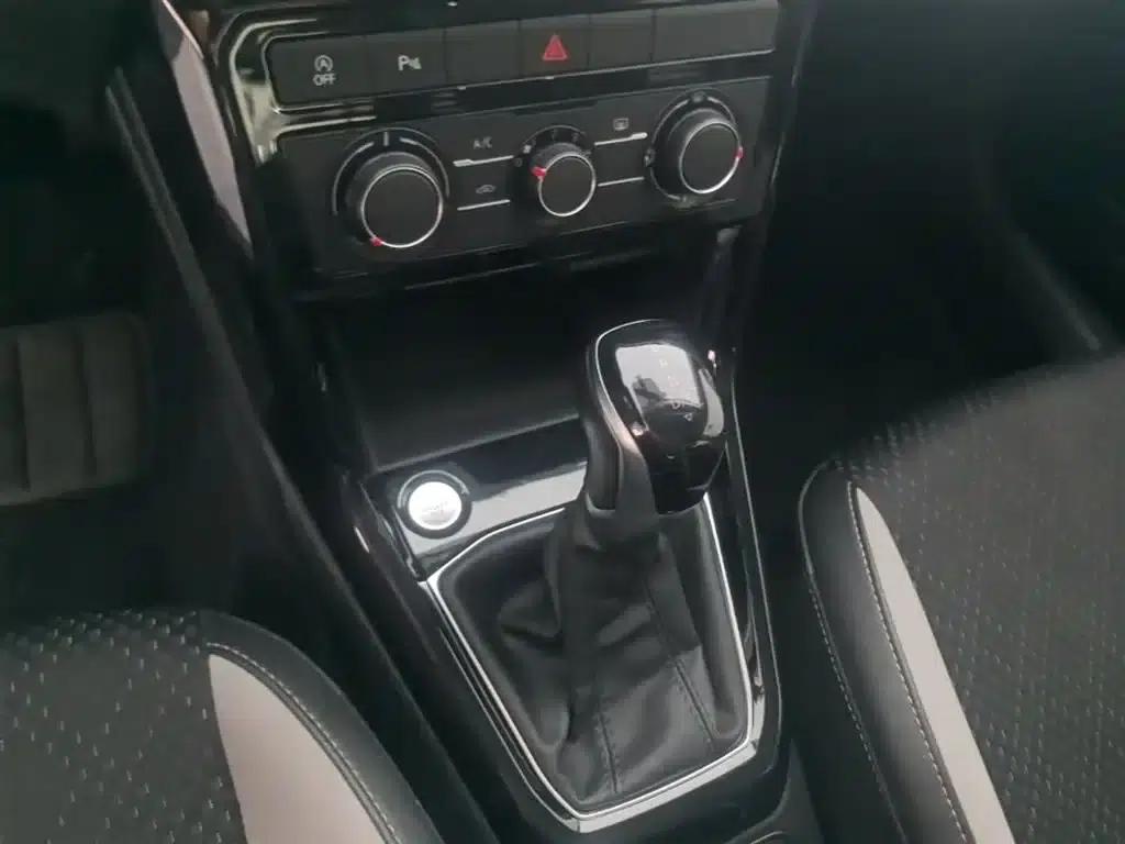 2023 Volkswagen T-Cross 200TSI DSG Smart Connect Edition — миниатюра 14