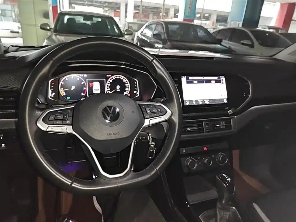 2020 Volkswagen T-Cross 1.5L Automatic R-Line — миниатюра 10