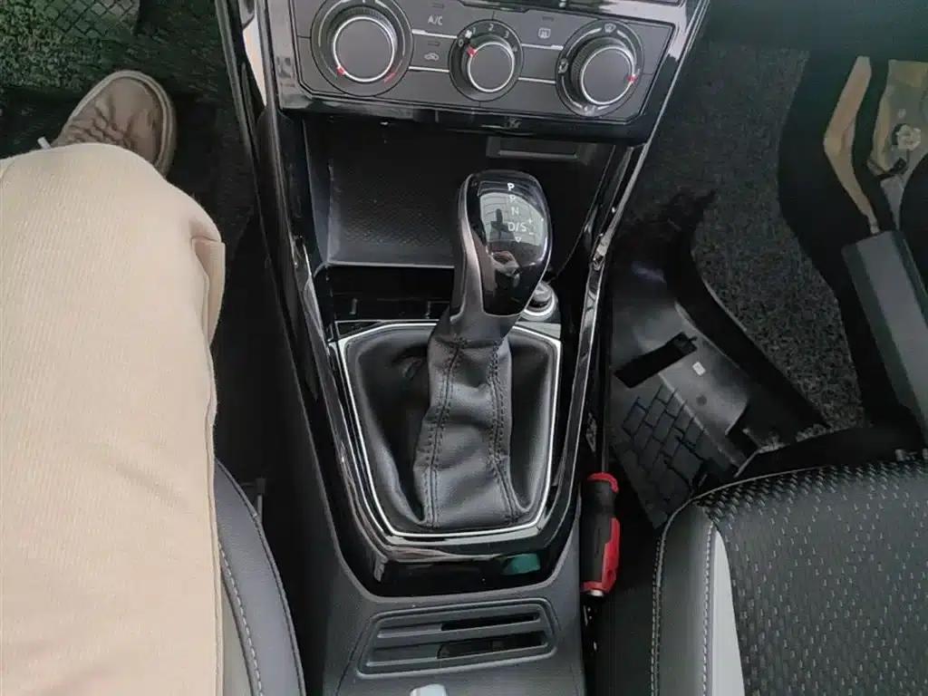 2020 Volkswagen T-Cross 1.5L Automatic Comfort — миниатюра 14