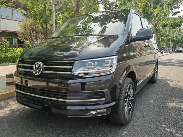 Multivan 2019 2.0TSI 4WD Premium Edition 7-Seater