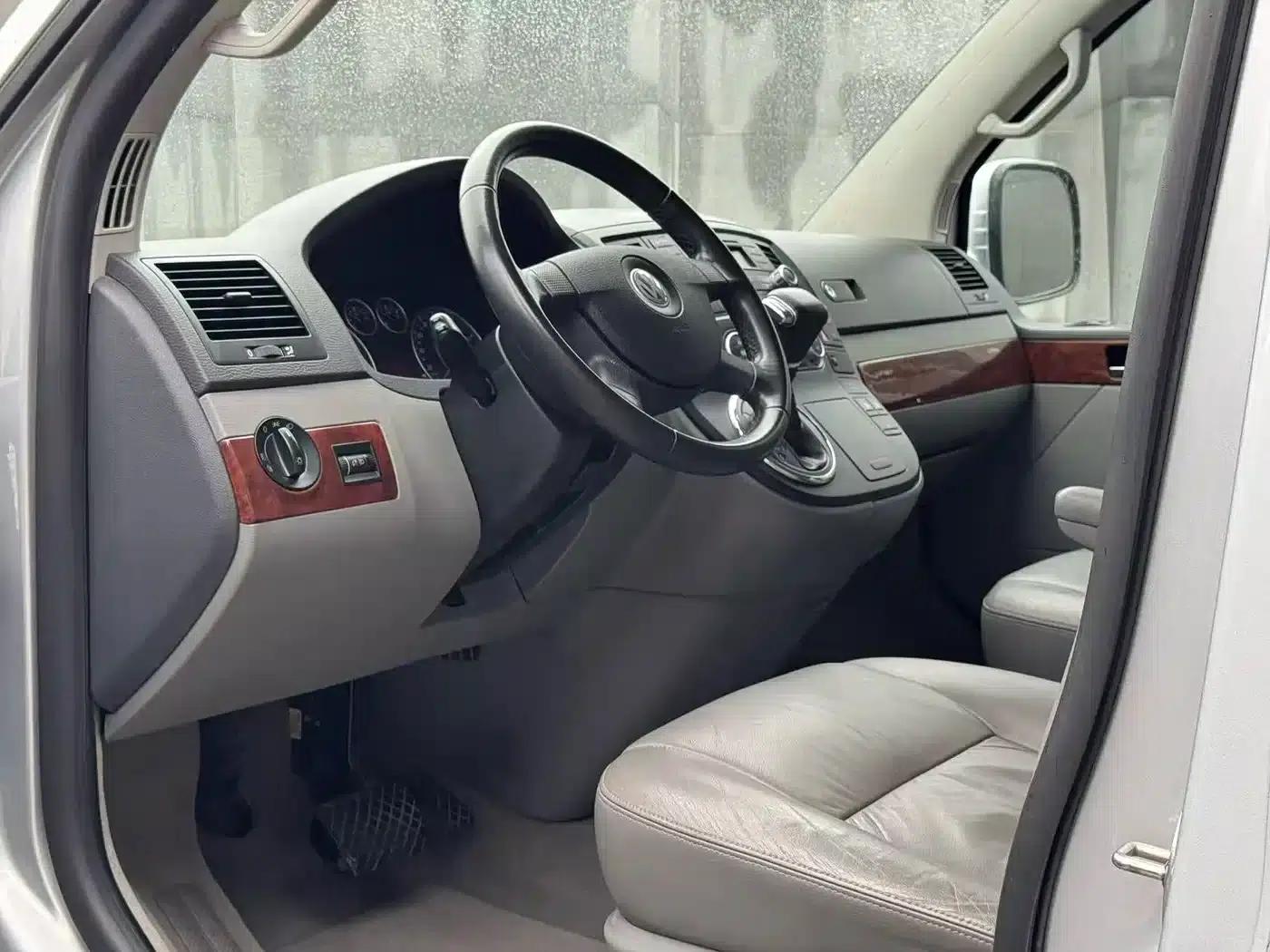 Multivan 2008 3.2L — миниатюра 3