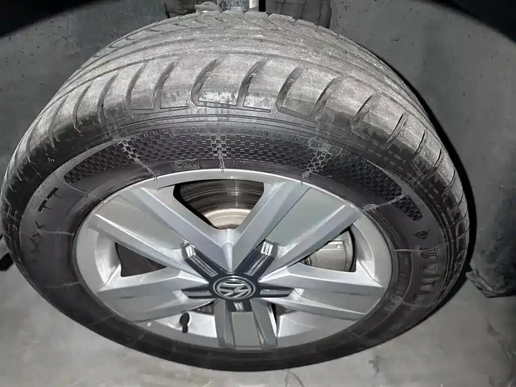 Multivan 2016 2.0TSI 4WD Premium Edition 7-Seater — миниатюра 15
