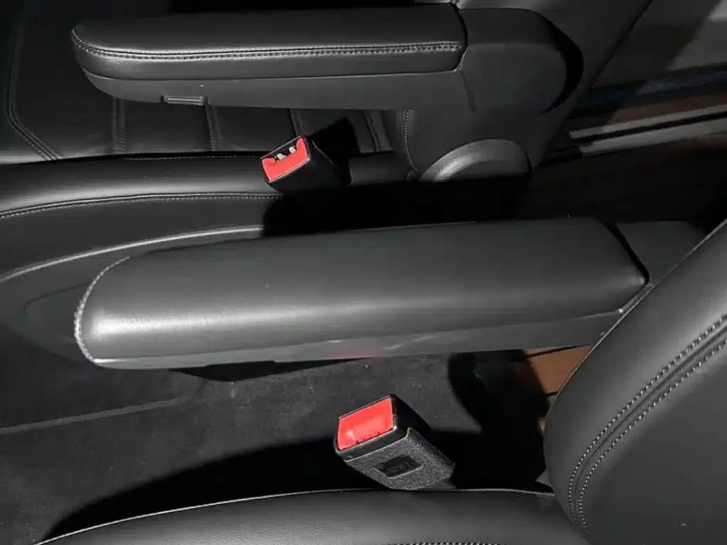 Multivan 2016 2.0TSI 4WD Premium Edition 7-Seater — миниатюра 6