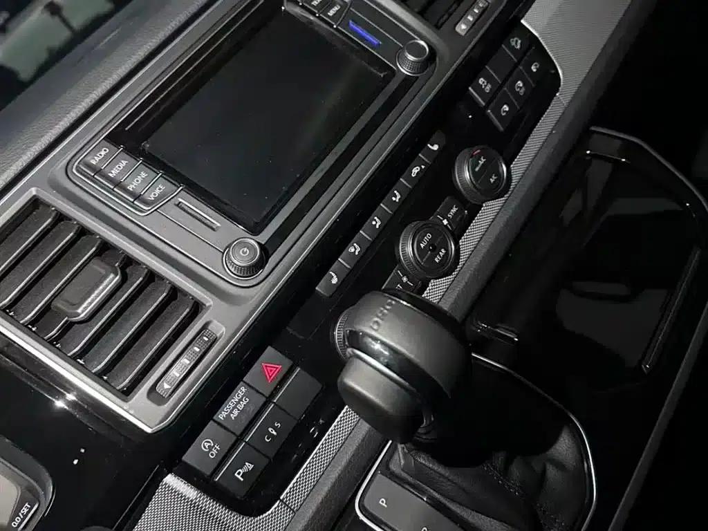 Multivan 2016 2.0TSI 4WD Premium Edition 7-Seater — миниатюра 7