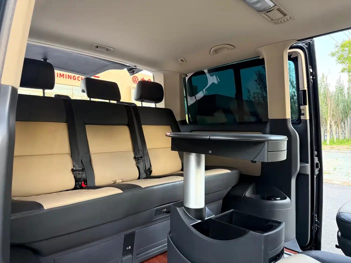 2014 Multivan 2.0TSI AWD Executive Edition — миниатюра 16