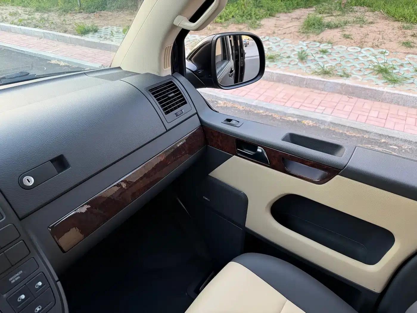 2014 Multivan 2.0TSI AWD Executive Edition — миниатюра 10
