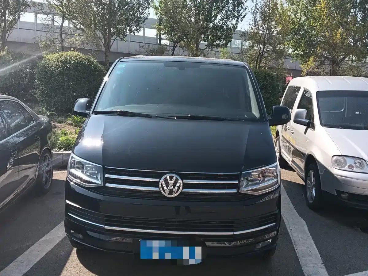 Multivan 2019 2.0TSI 2WD Luxury 7-Seater — миниатюра 1