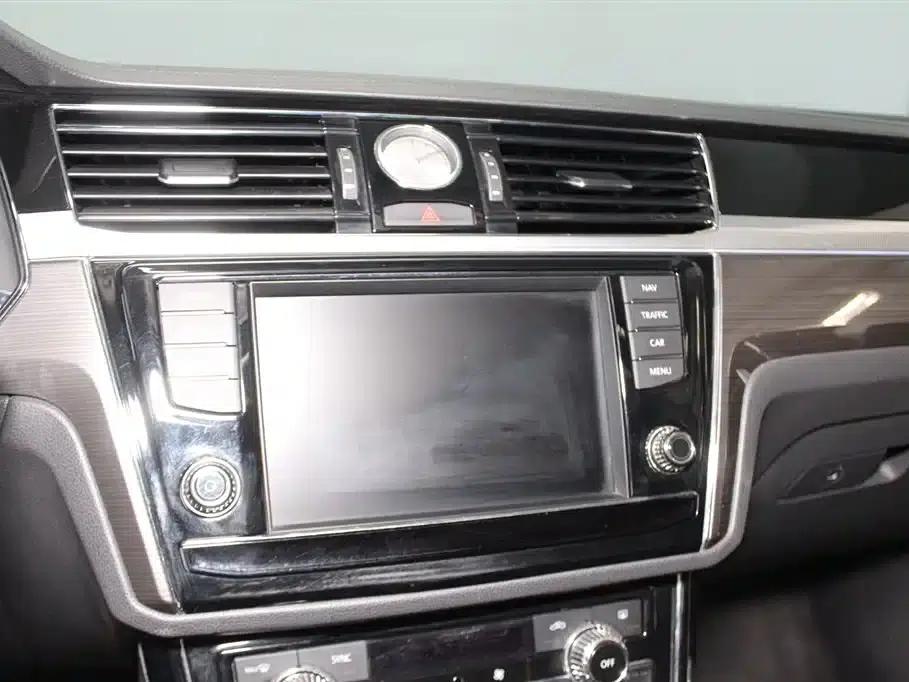 Phideon 2016 380TSI 2WD Supreme Edition — миниатюра 13