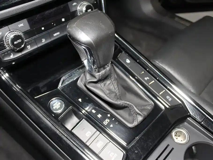 Phideon 2016 380TSI 2WD Supreme Edition — миниатюра 14