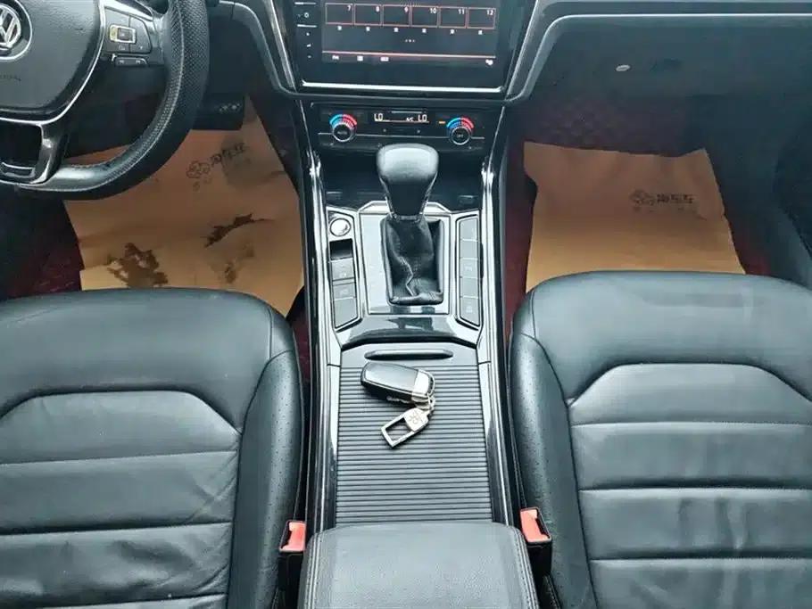 Phideon 2018 Facelift 380TSI 2WD Business Edition — миниатюра 16