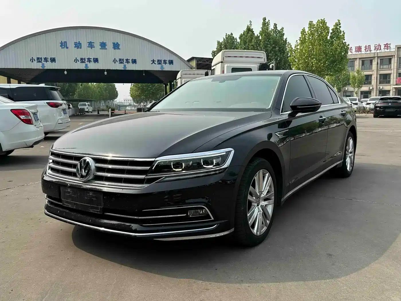 Phideon 2018 Facelift 380TSI 2WD Flagship Edition — миниатюра 1