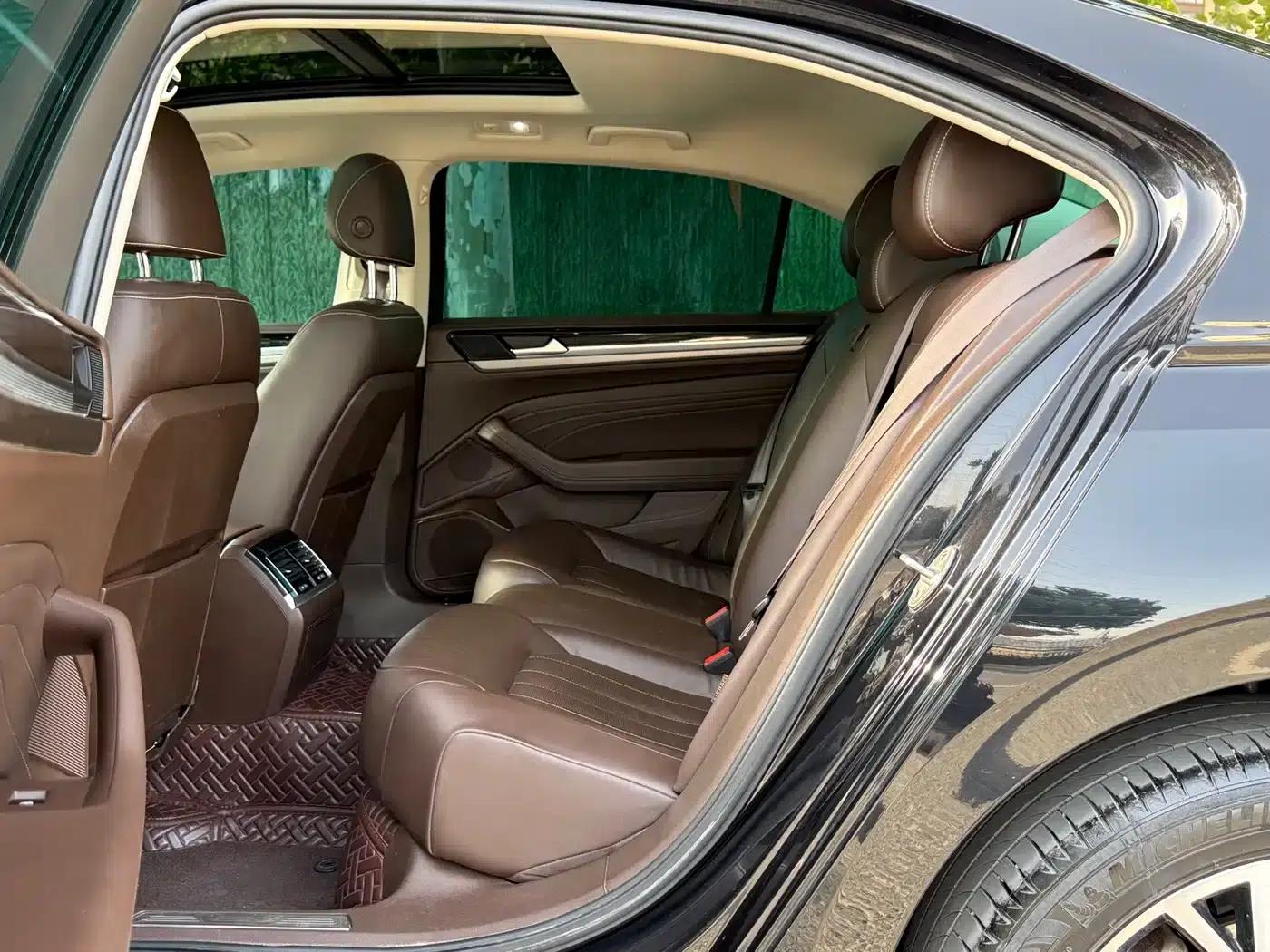 Phideon 2021 380TSI Luxury Edition — миниатюра 9