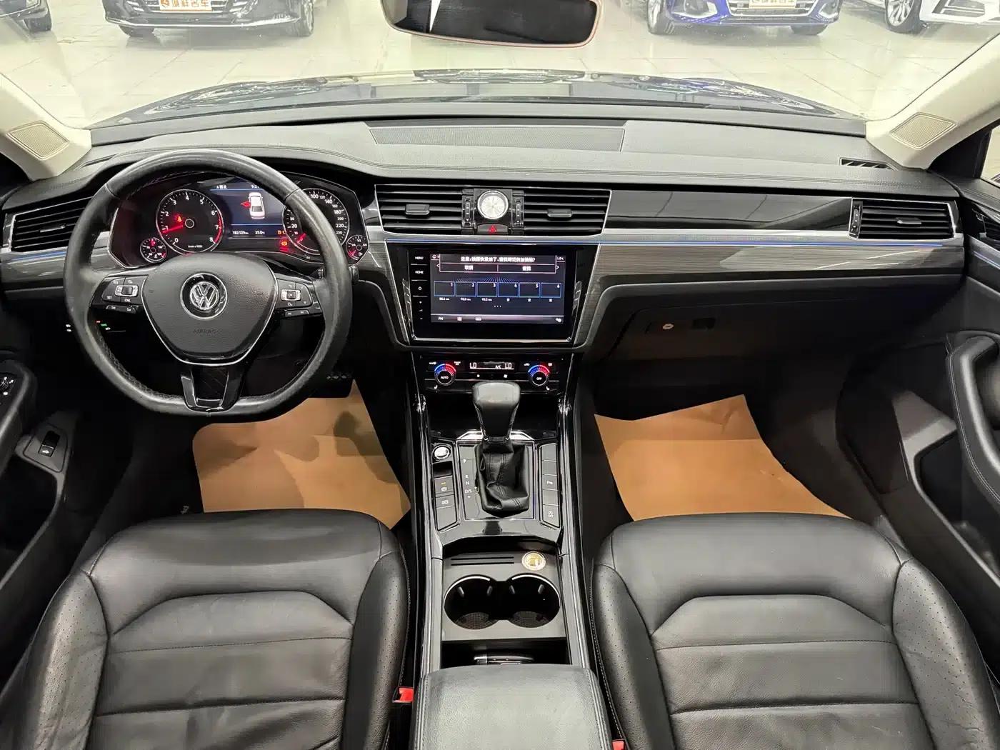 Phideon 2018 Facelift 380TSI 2WD Business Edition — миниатюра 6
