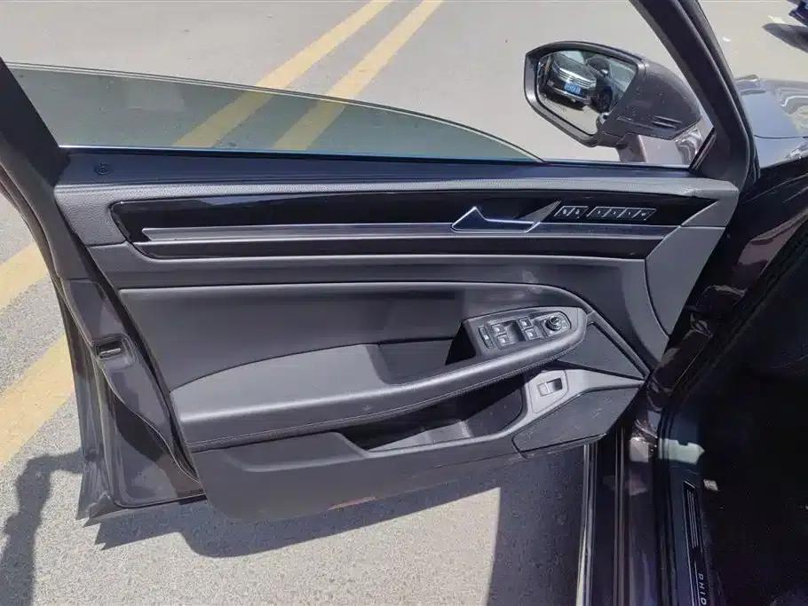 Phideon 2018 Facelift 380TSI 2WD Business Edition — миниатюра 7