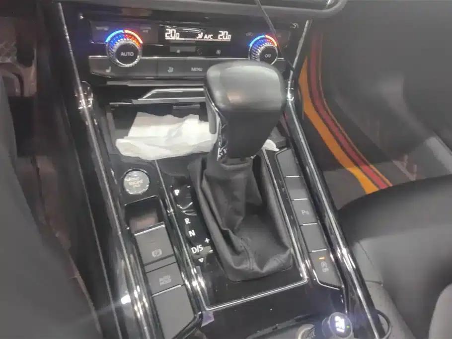 Phideon 2018 Facelift 380TSI 2WD Business Edition — миниатюра 16