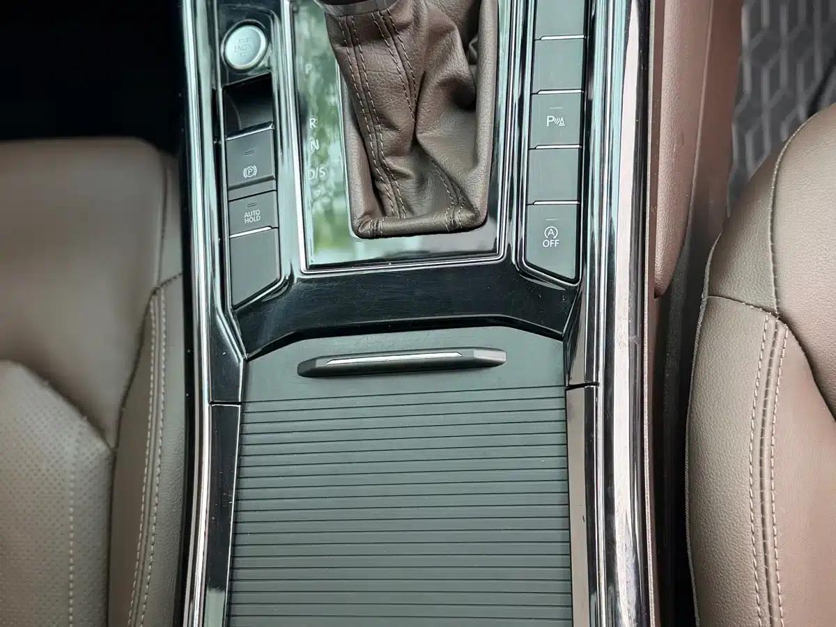 Phideon 2021 380TSI Luxury Edition — миниатюра 11