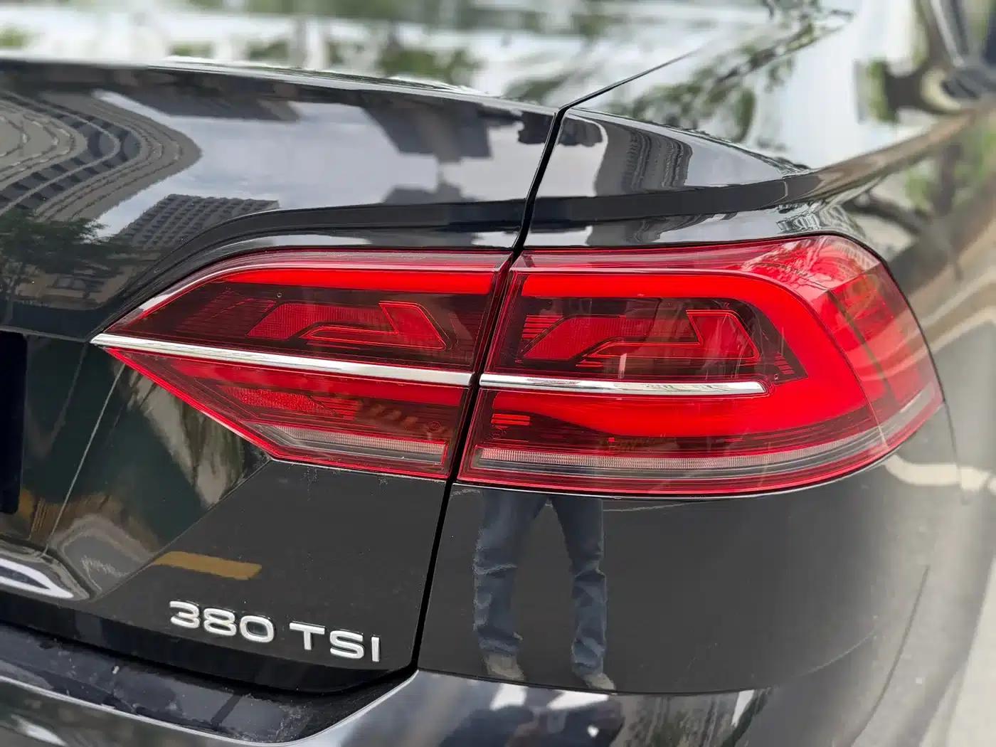 Phideon 2021 380TSI Luxury Edition — миниатюра 13