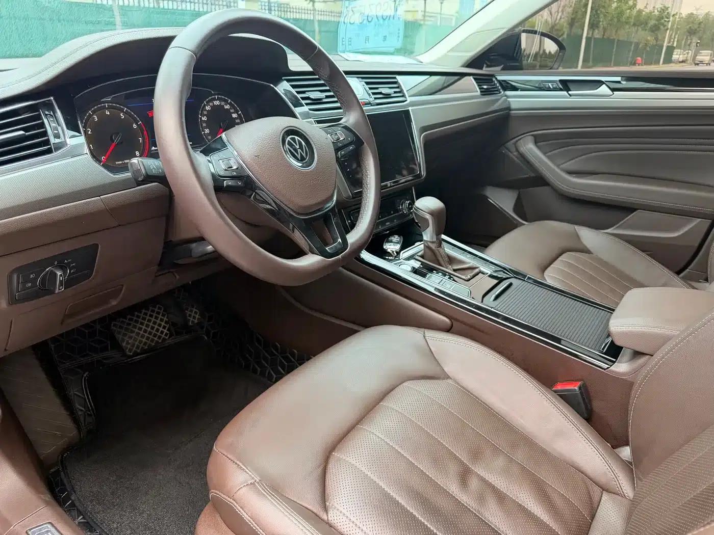 Phideon 2021 380TSI Luxury Edition — миниатюра 4