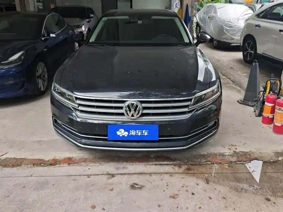 Phideon 2018 Facelift 380TSI 2WD Business Edition — миниатюра 2