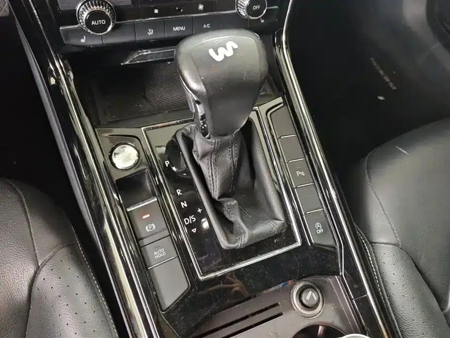 Phideon 2018 Facelift 380TSI 2WD Business Edition — миниатюра 16