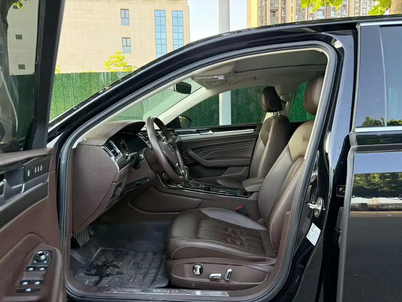 Phideon 2021 380TSI Luxury Edition — миниатюра 4