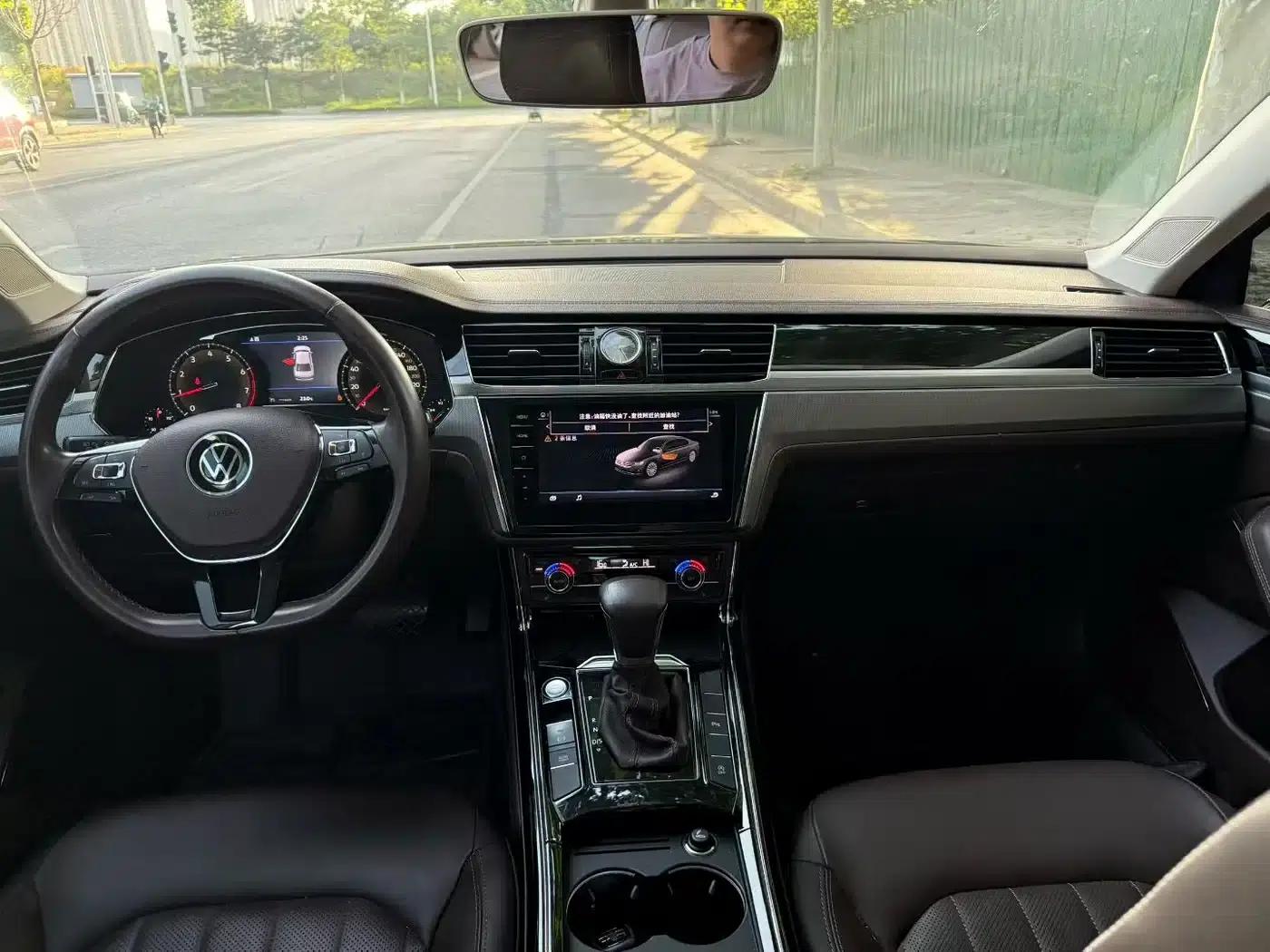 Phideon 2021 380TSI Luxury Edition — миниатюра 5