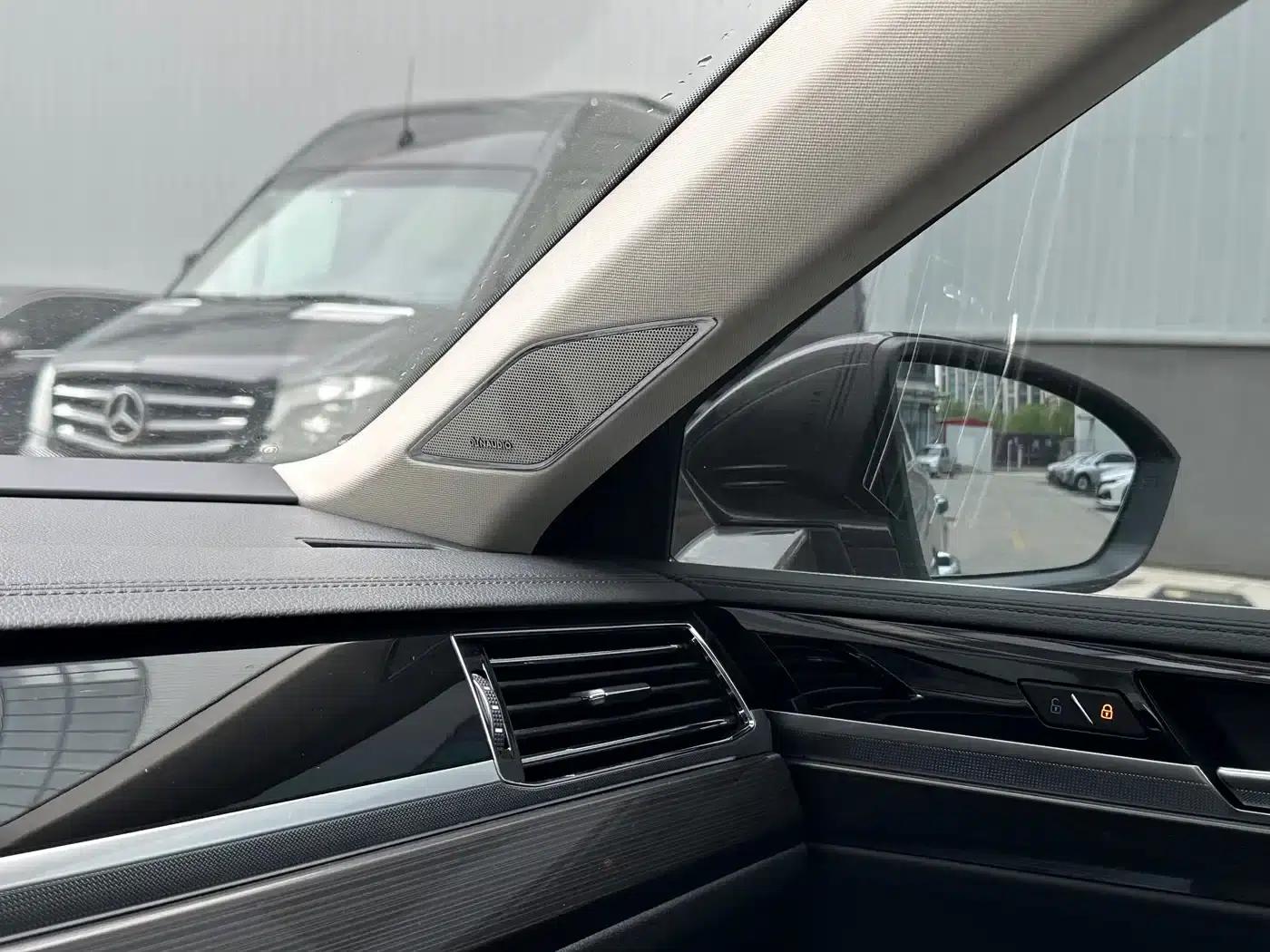 Phideon 2018 Facelift 380TSI 2WD Flagship Edition — миниатюра 17