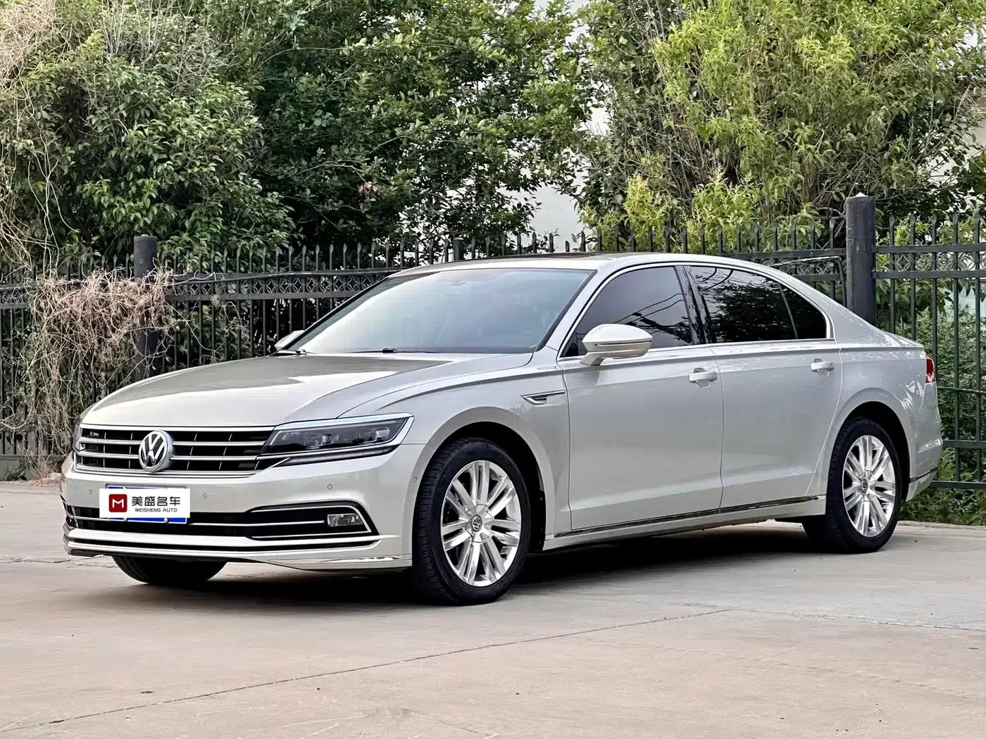 Phideon 2018 380TSI 2WD Flagship Edition — миниатюра 1