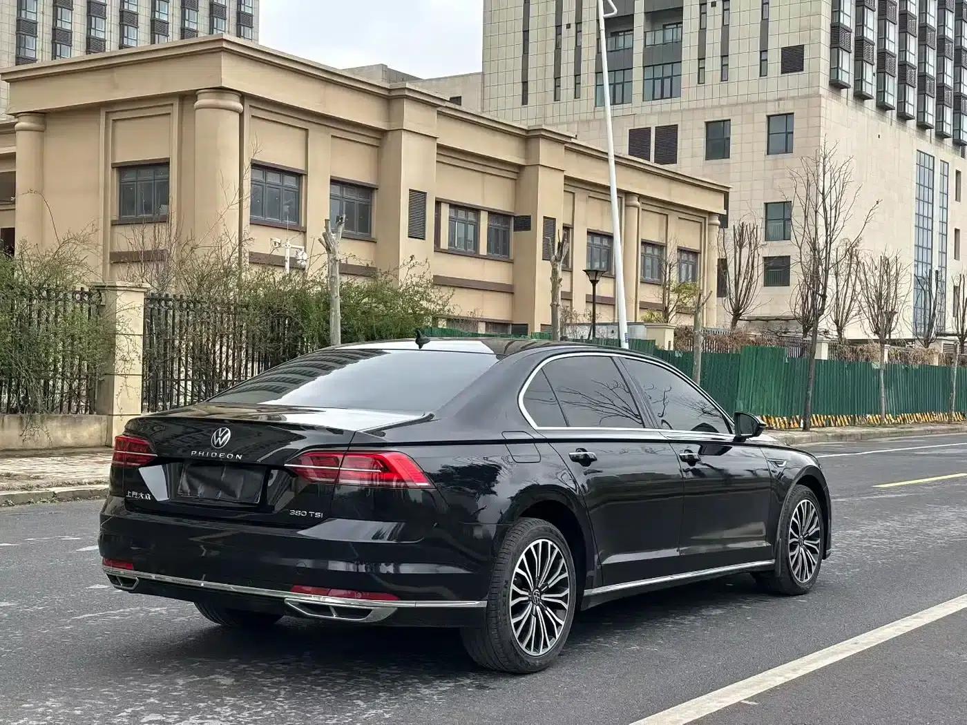 Phideon 2021 380TSI Luxury Edition — миниатюра 9