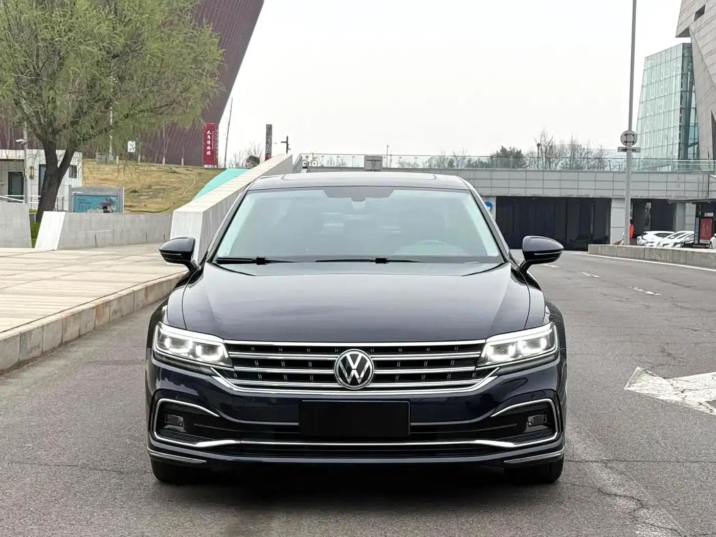 Phideon 2021 380TSI Luxury Edition — миниатюра 2