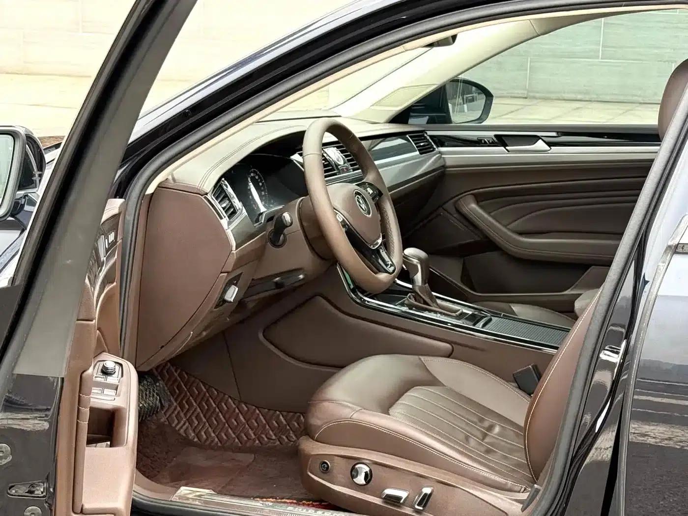 Phideon 2021 380TSI Luxury Edition — миниатюра 4
