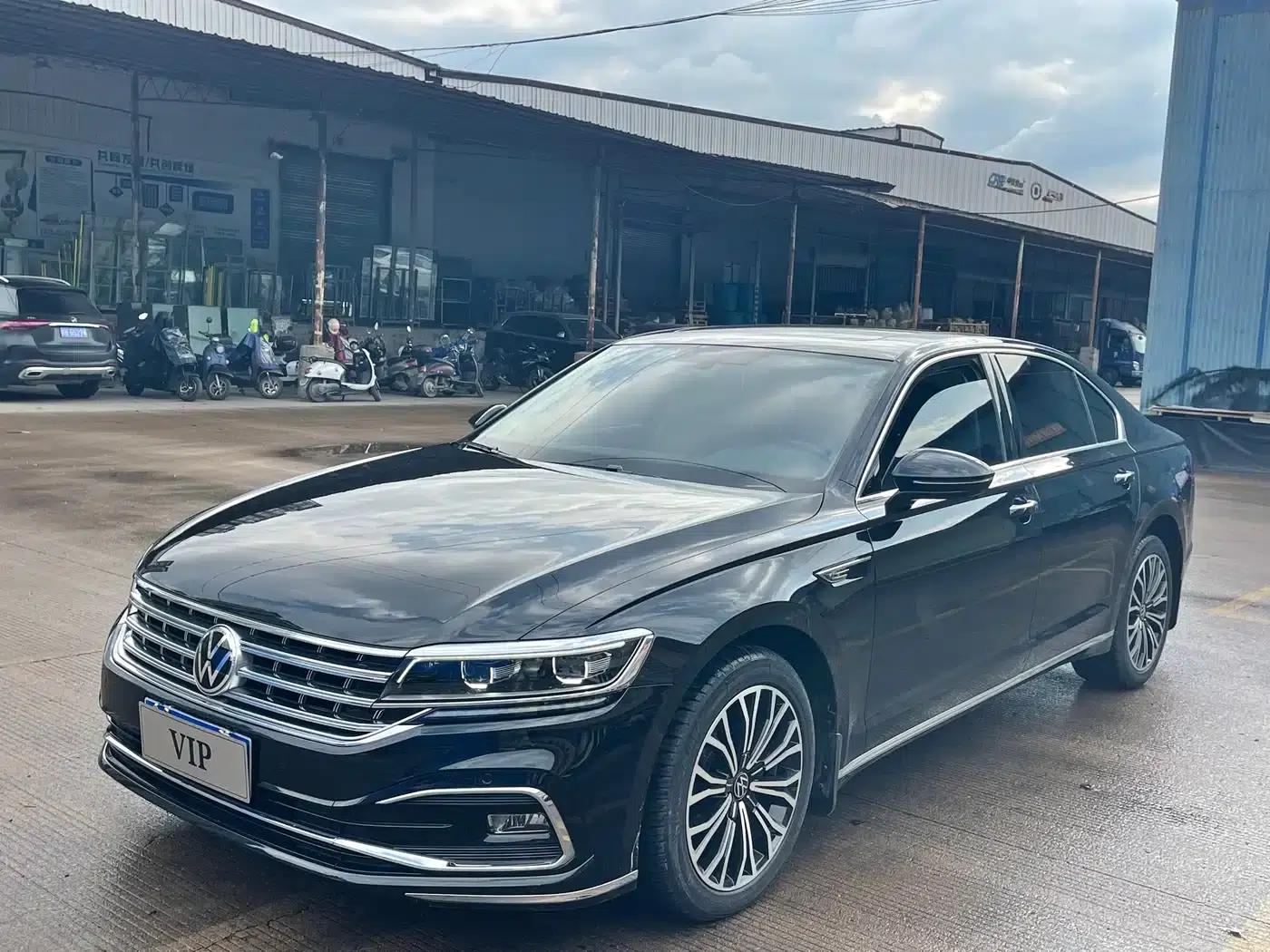 Phideon 2021 380TSI Luxury Edition — миниатюра 1