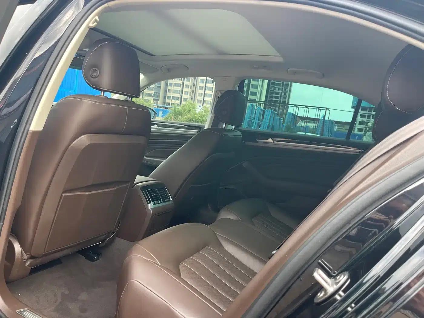 Phideon 2021 380TSI Luxury Edition — миниатюра 7