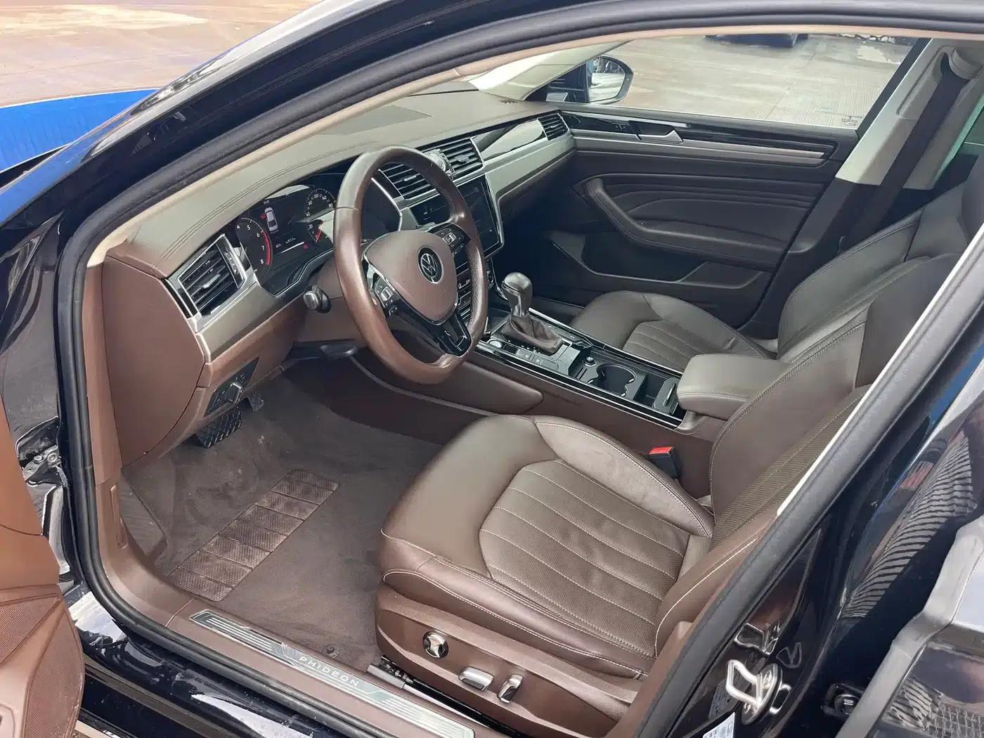 Phideon 2021 380TSI Luxury Edition — миниатюра 9