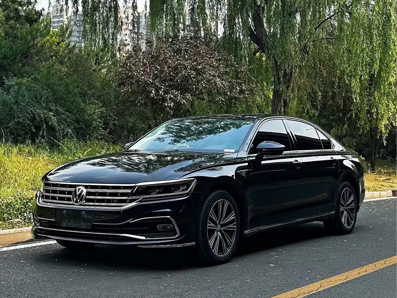 Phideon 2021 380TSI Luxury Edition — миниатюра 1
