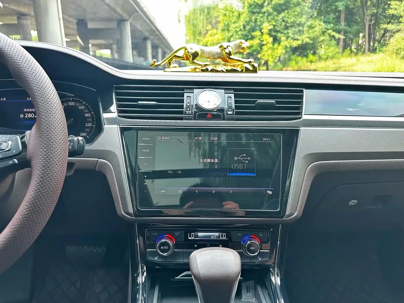 Phideon 2021 380TSI Luxury Edition — миниатюра 15