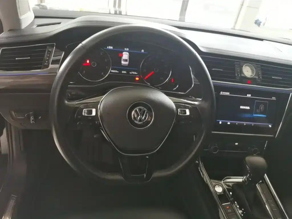Phideon 2018 Facelift 380TSI 2WD Business Edition — миниатюра 11