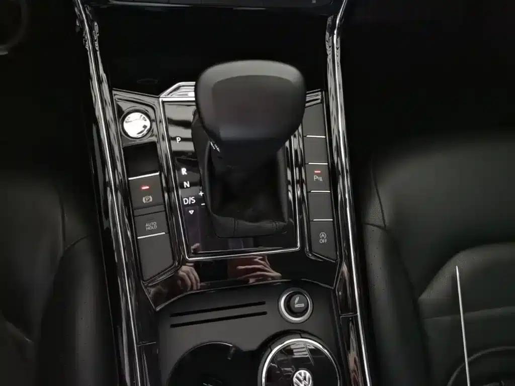 Phideon 2018 Facelift 380TSI 2WD Business Edition — миниатюра 14