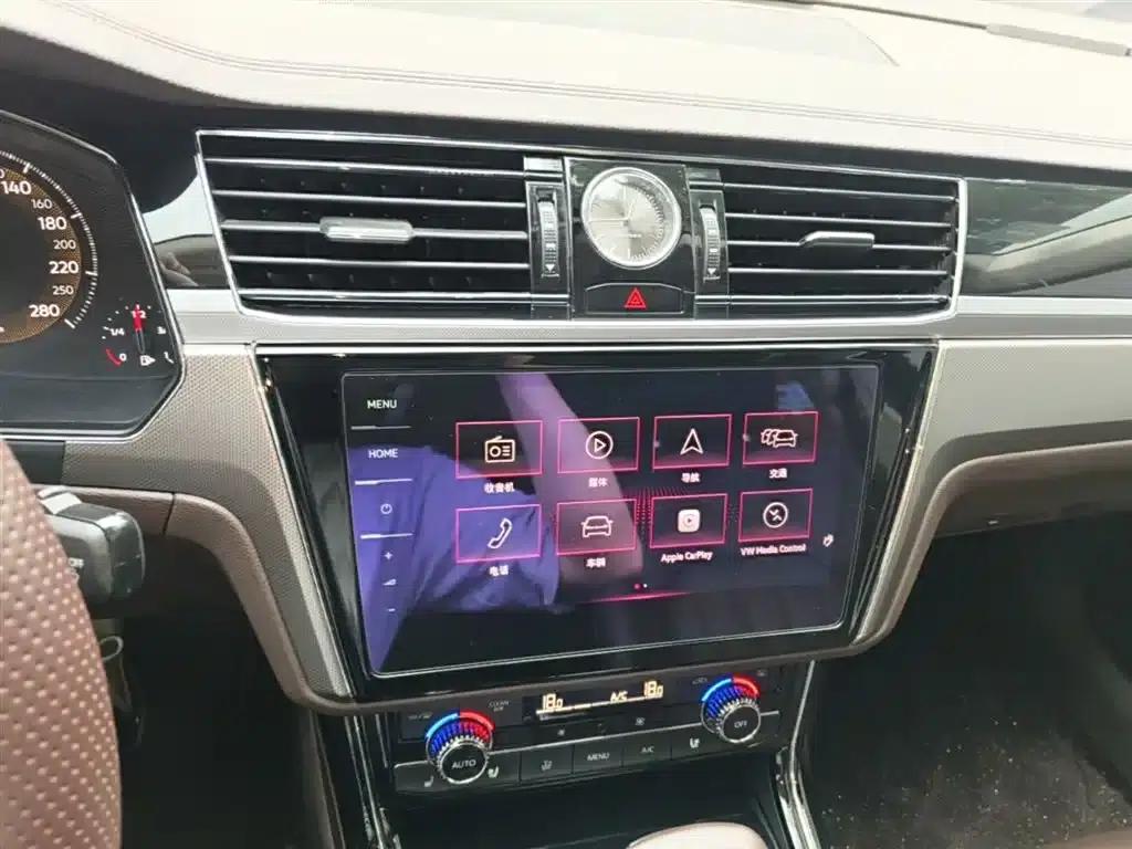 Phideon 2021 380TSI Luxury Edition — миниатюра 13