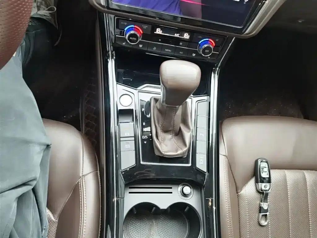 Phideon 2021 380TSI Luxury Edition — миниатюра 14