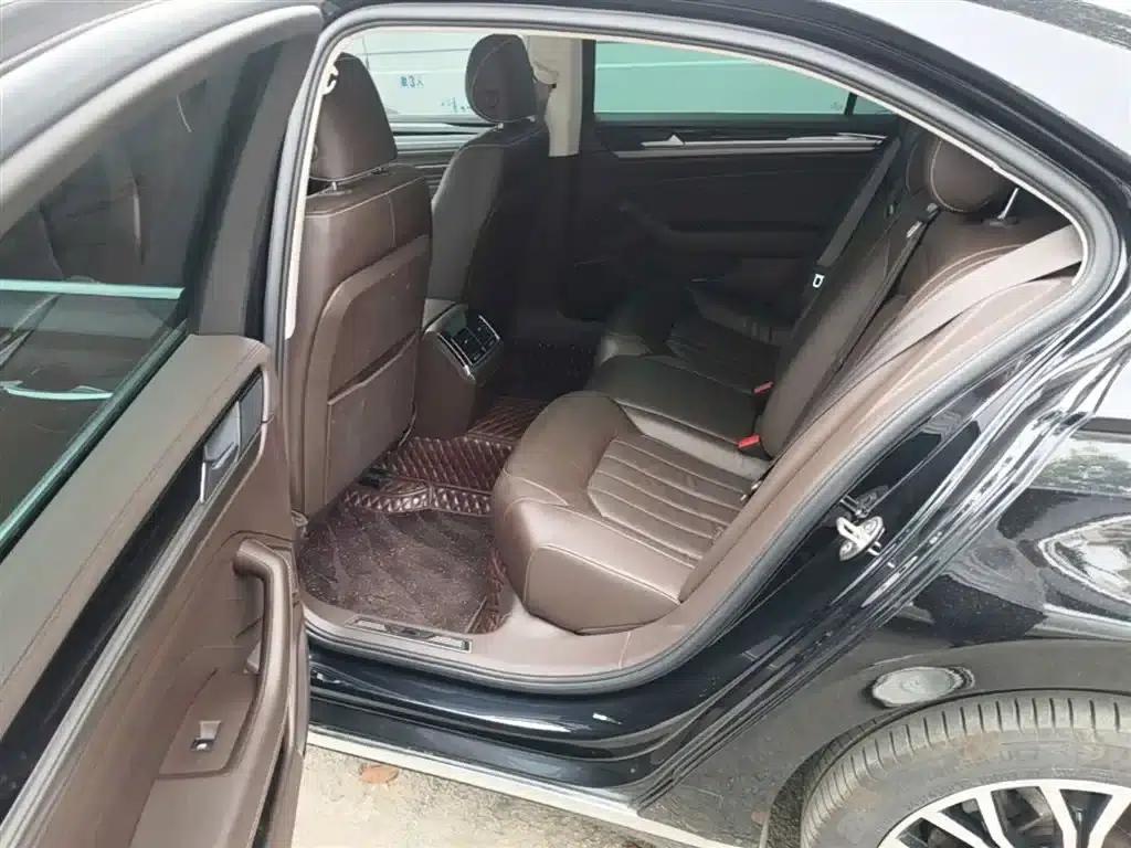 Phideon 2021 380TSI Luxury Edition — миниатюра 17