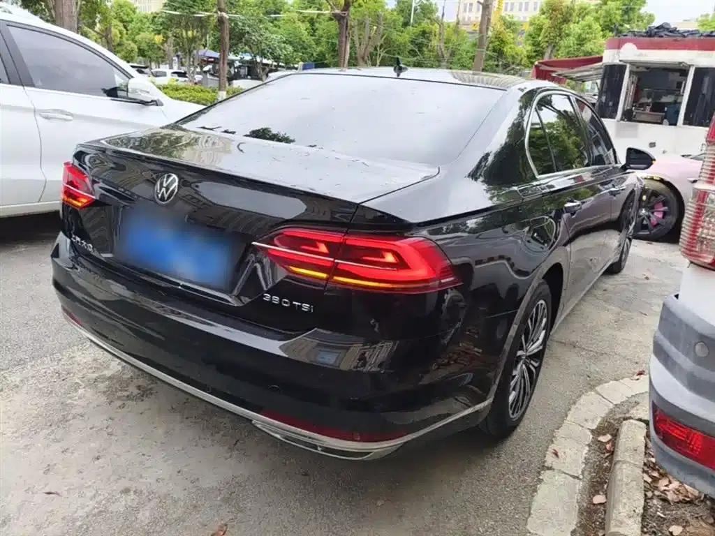 Phideon 2021 380TSI Luxury Edition — миниатюра 7