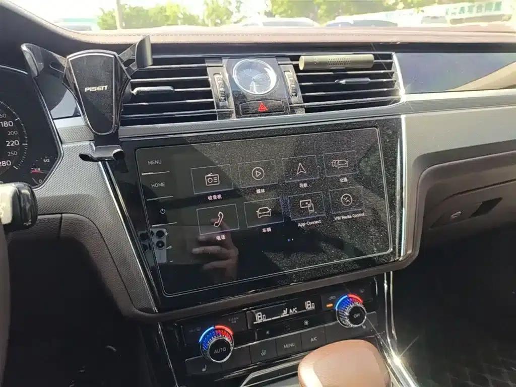 Phideon 2021 380TSI Luxury Edition — миниатюра 13