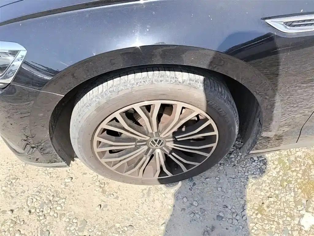 Phideon 2021 380TSI Luxury Edition — миниатюра 23