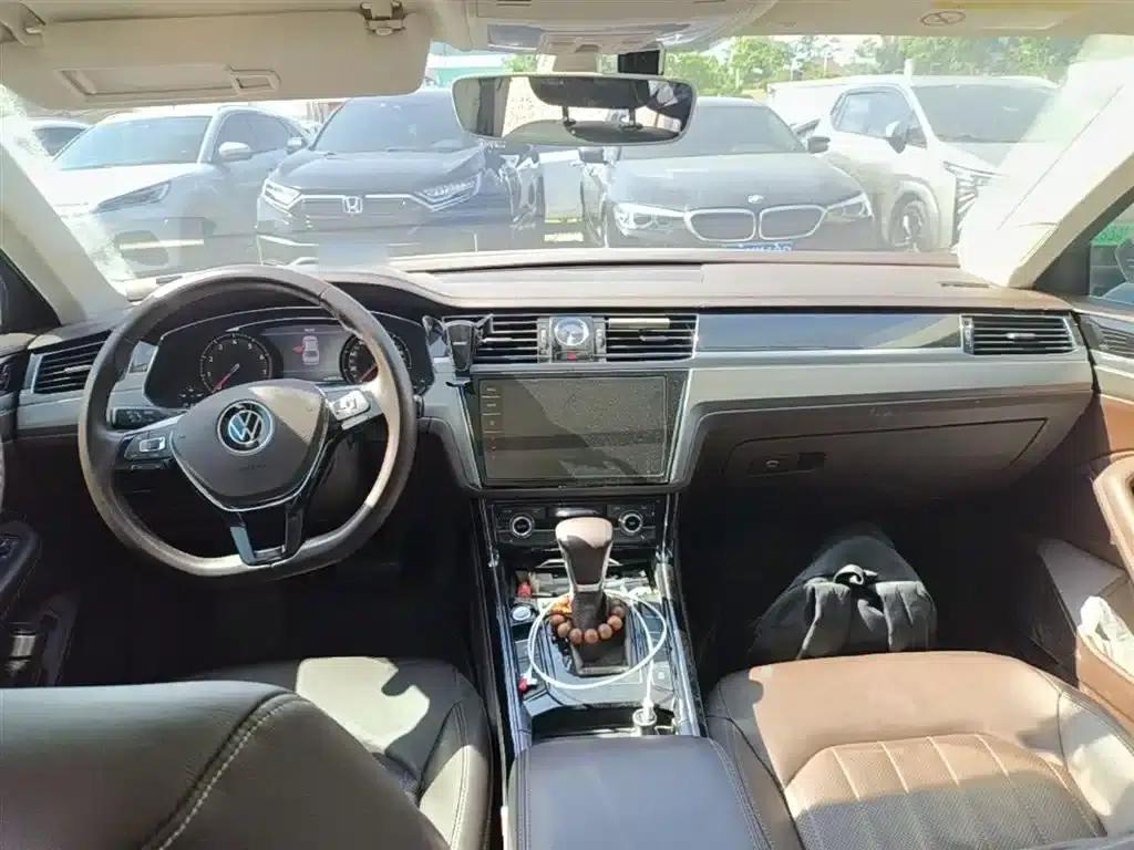 Phideon 2021 380TSI Luxury Edition — миниатюра 10