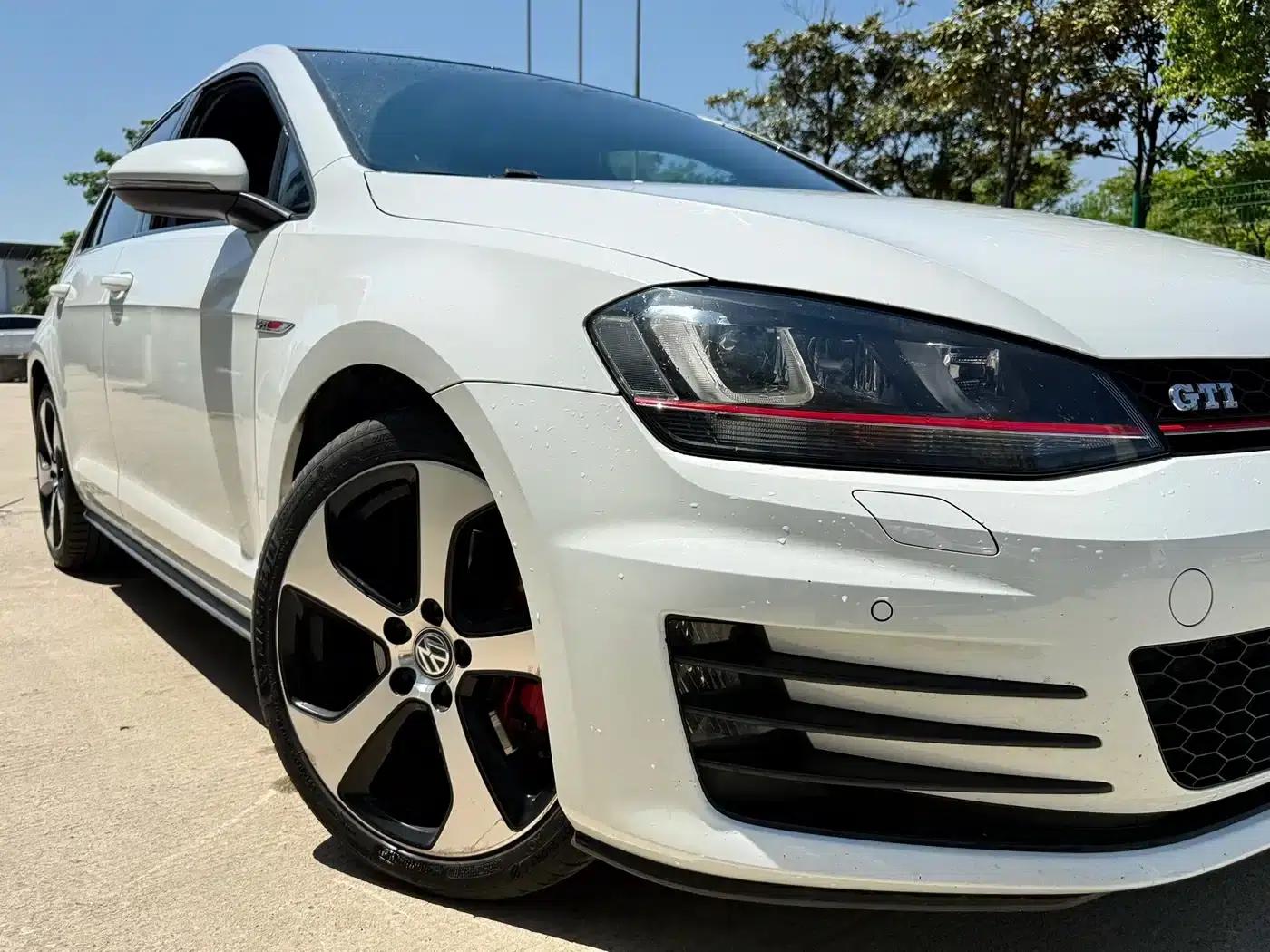 2016 Golf GTI 2.0TSI GTI — миниатюра 4