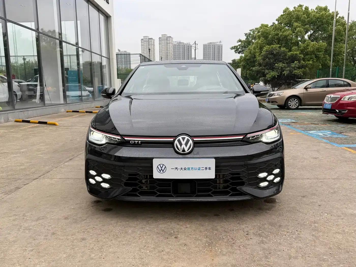 2025 Golf GTI 380TSI DSG GTI — миниатюра 1