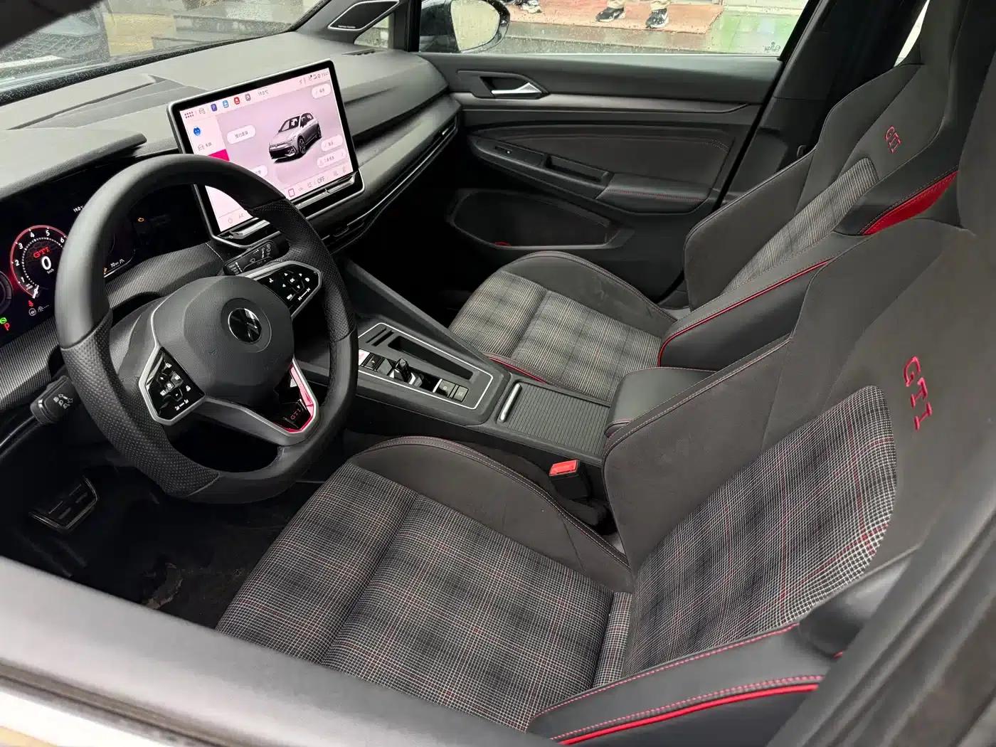 2025 Golf GTI 380TSI DSG GTI — миниатюра 5
