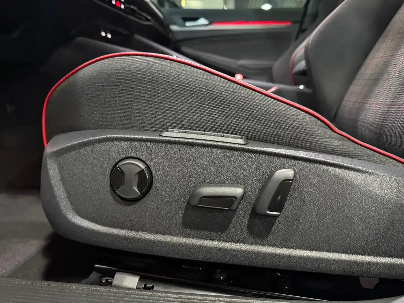 2026 Golf GTI 380TSI DSG GTI — миниатюра 13