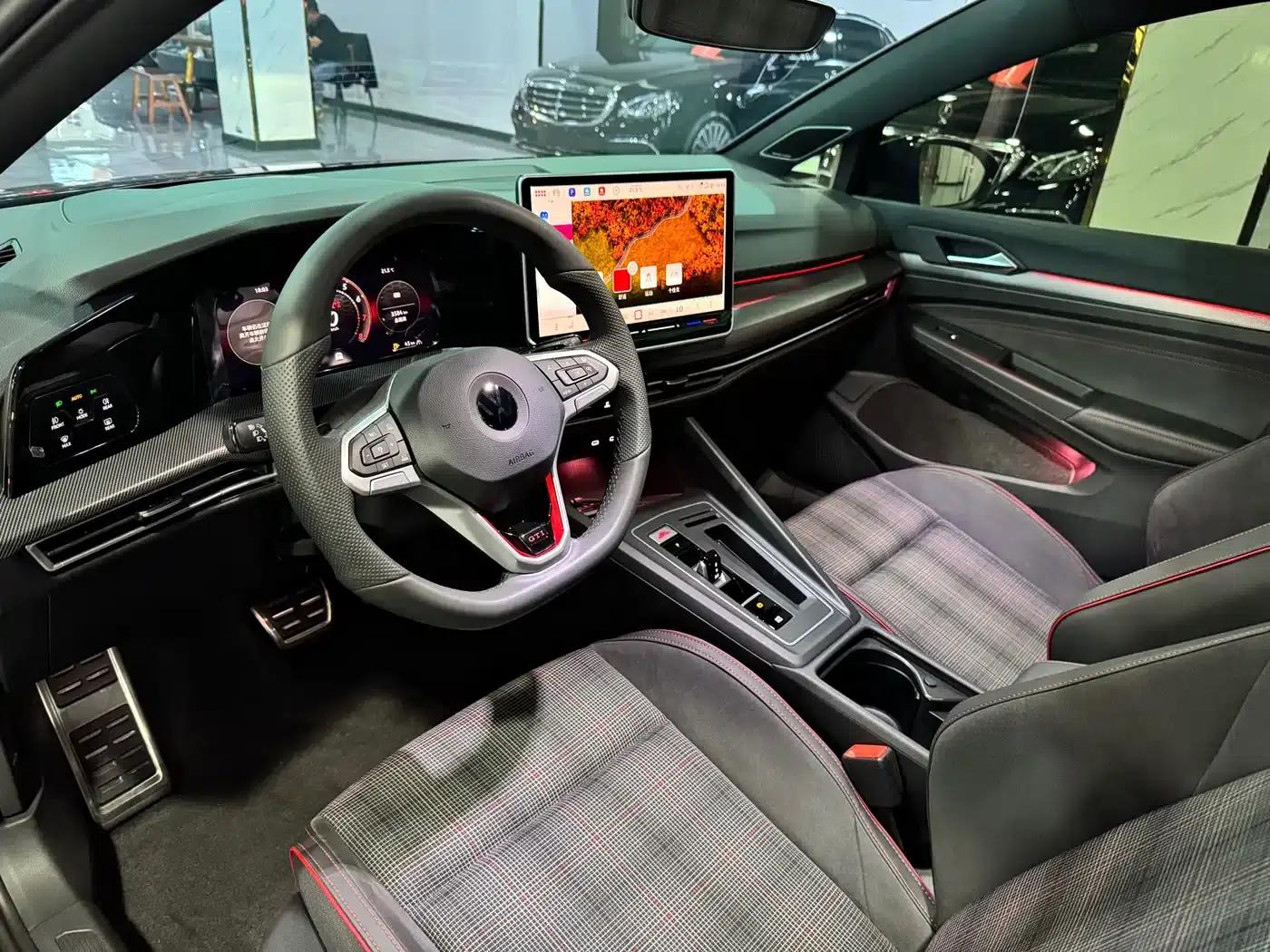 2026 Golf GTI 380TSI DSG GTI — миниатюра 5